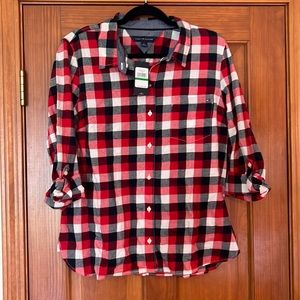NWT. Large women’s Tommy Hilfiger light weight flannel shirt. Smoke free